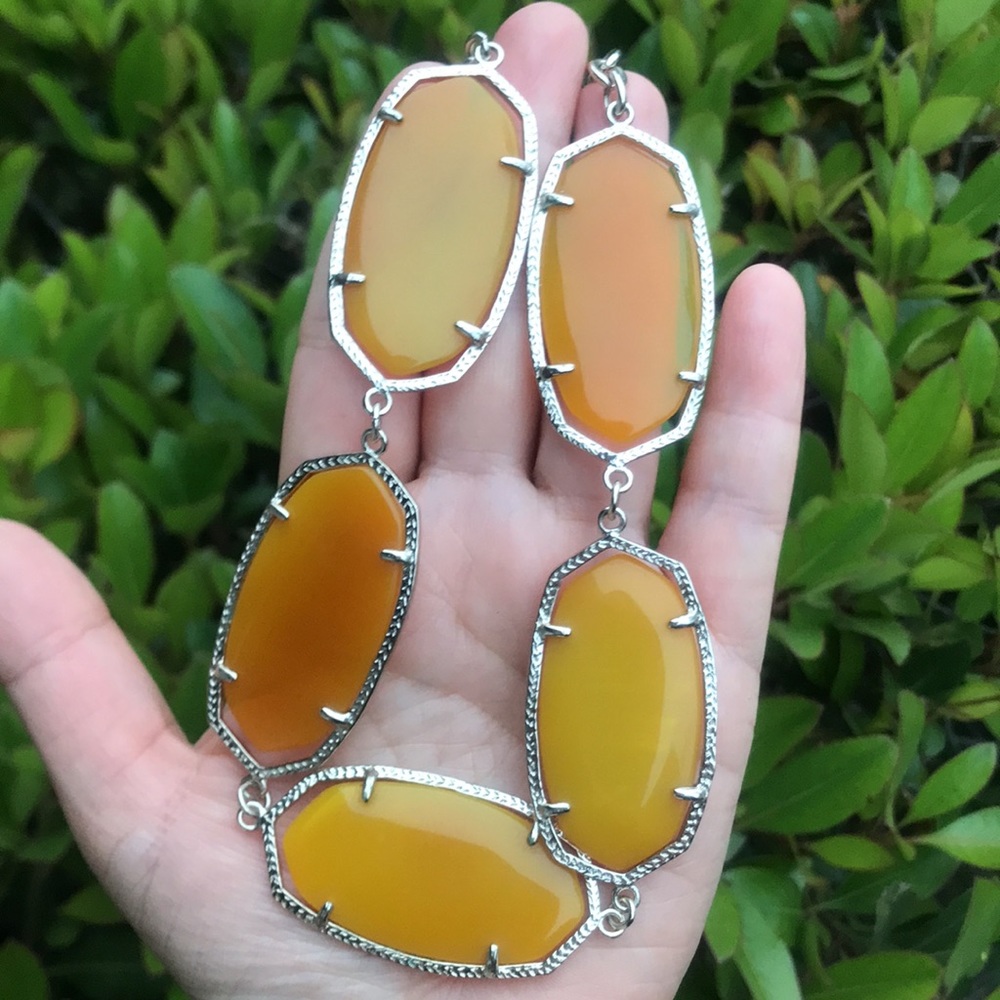Valencia necklace 💛⭐️🌻